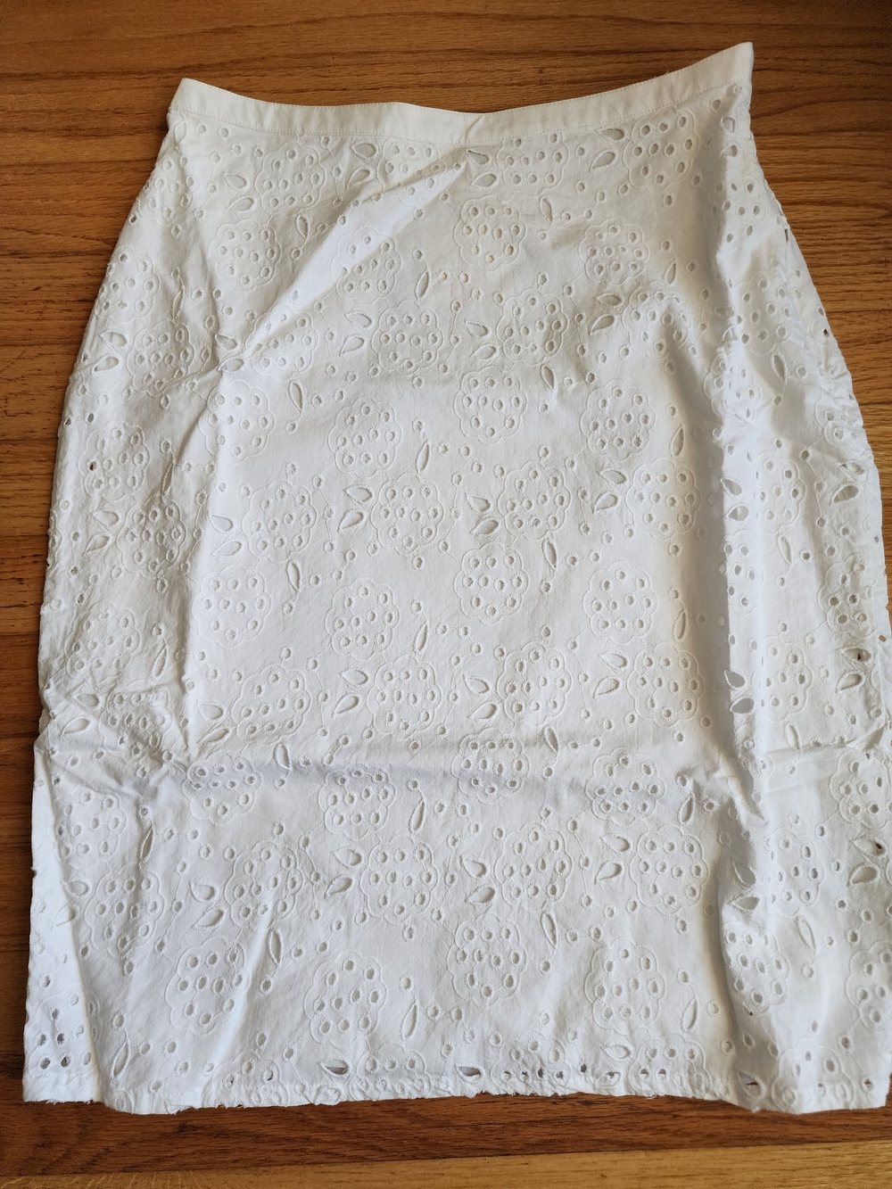 Boden White Eyelet Pencil Skirt